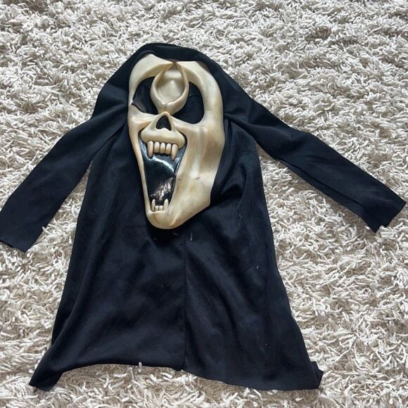 Vintage Fearsome Faces Ghostface FANG Scream Mask Easter Unlimited - Picture 1 of 11